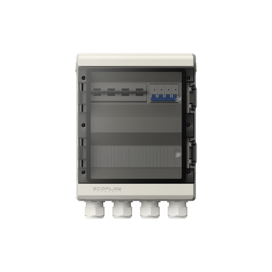 Weiße EcoFlow Powerbox mit transparentem Schutzdeckel und integrierten Sicherungsschaltern sichtbar
