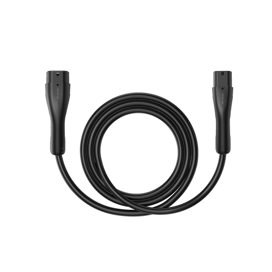 Schwarzes PowerPulse Ladekabel für das Auto zum Laden von Elektrofahrzeugen schnell und sicher